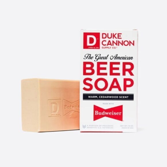 GREAT AMERICAN BEER SOAP - MADE WITH BUDWEISER 10 OZ BAR - Picture 1 of 3